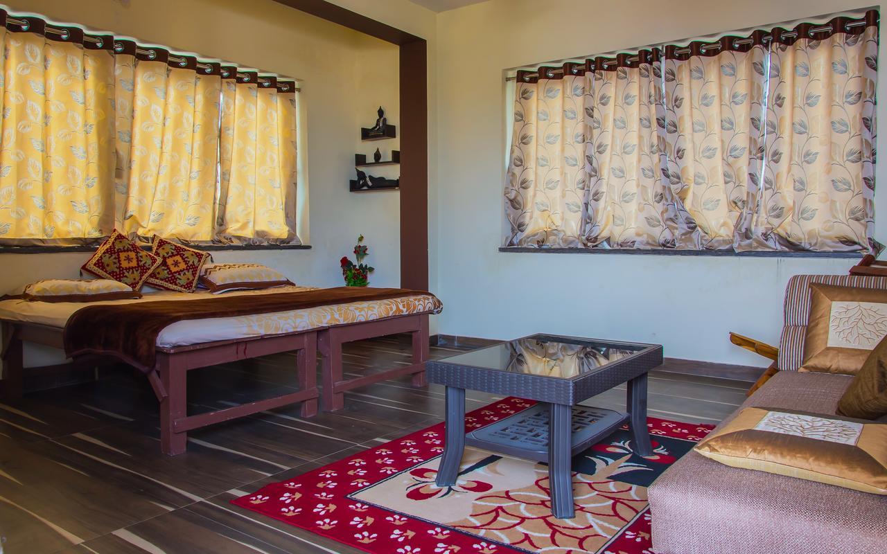 The Rooftop Cabana, A Homestay 布巴内什瓦尔 外观 照片