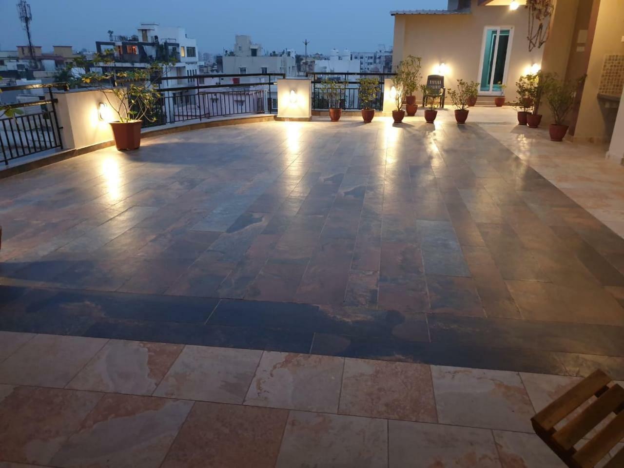 The Rooftop Cabana, A Homestay 布巴内什瓦尔 外观 照片
